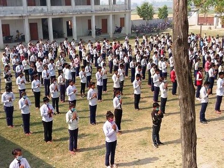 विद्यार्थीहरूको बोल्ने भाषा र लेख्ने लिपिमा अनौठो समस्या